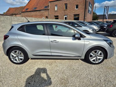 Renault Clio – Image 14