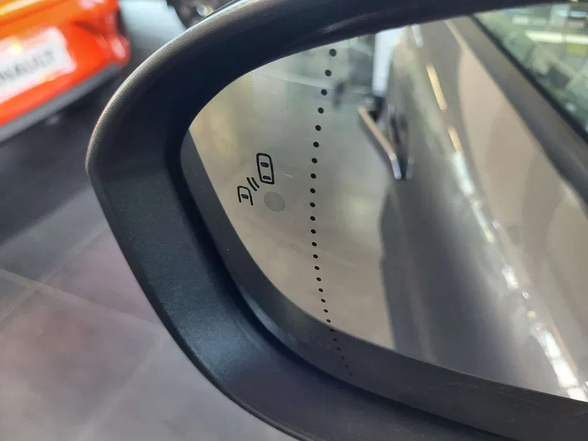 Renault Scenic – Image 21