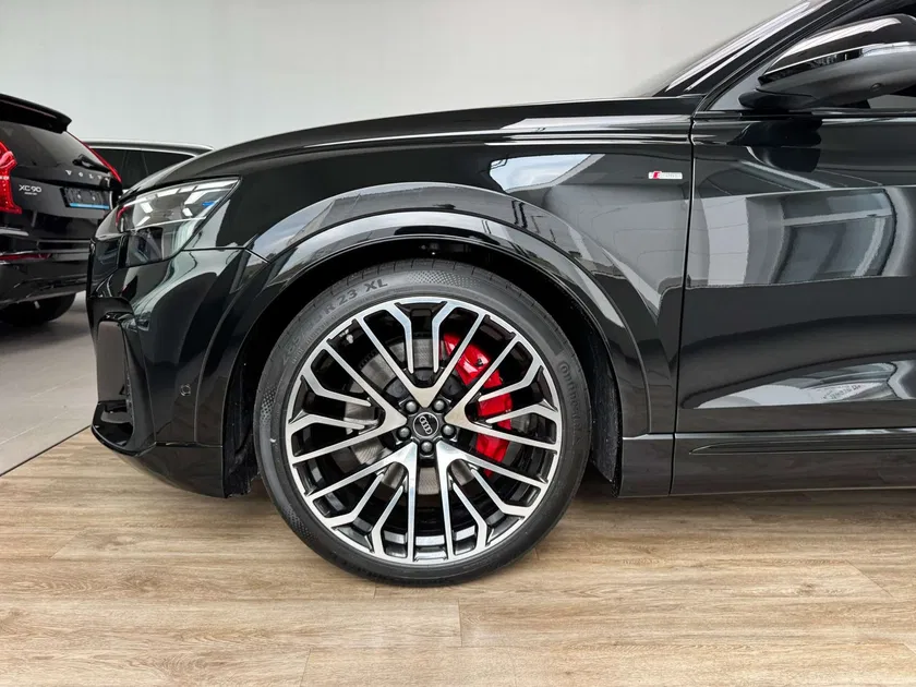 Audi Q8 – Image 25
