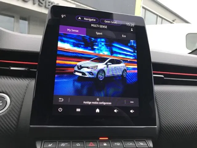 Renault Clio – Image 14