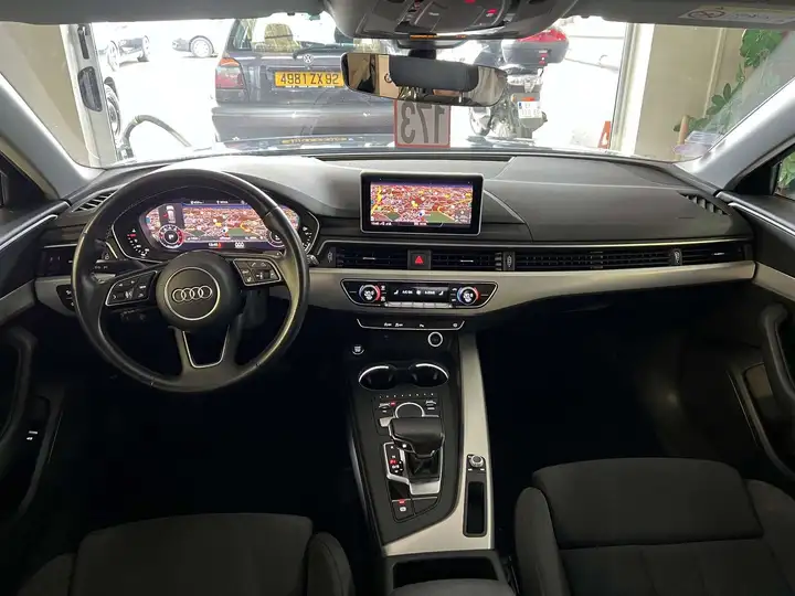 Audi A4 – Image 11