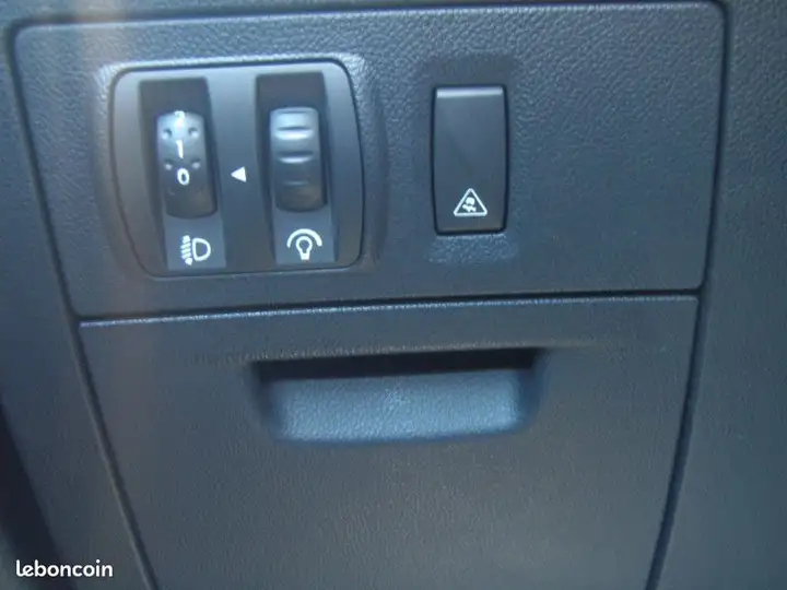 Renault Latitude – Image 3